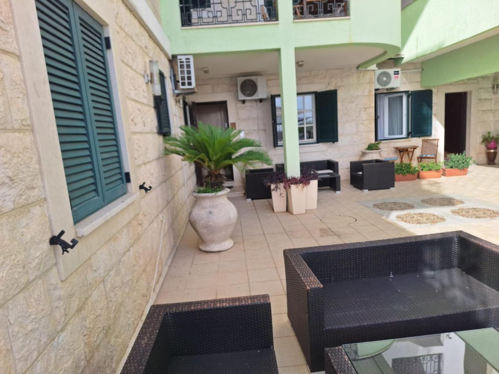 סבטי סטפן Montesan Luxury Apartment Beach Front מראה חיצוני תמונה