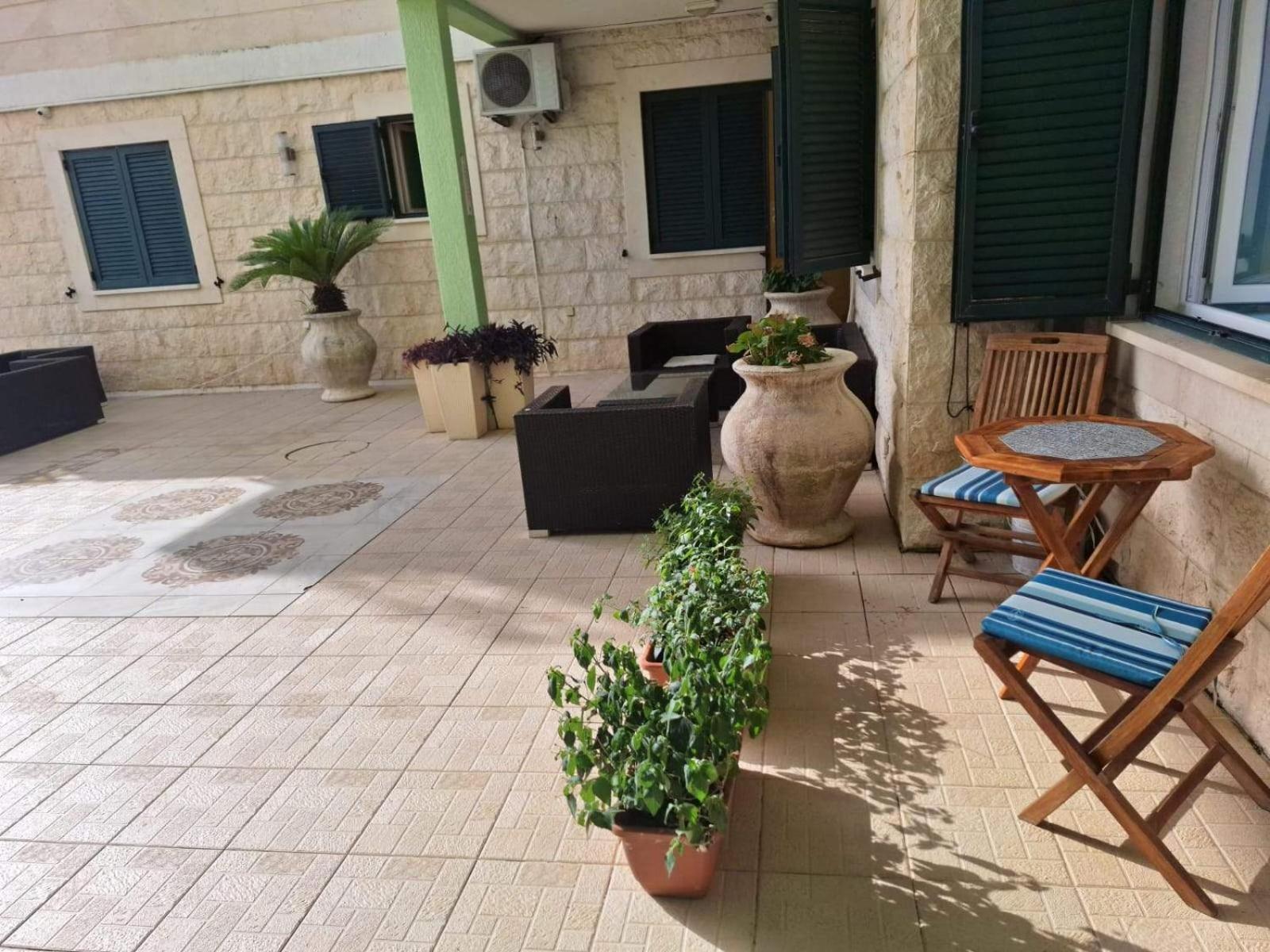 סבטי סטפן Montesan Luxury Apartment Beach Front מראה חיצוני תמונה